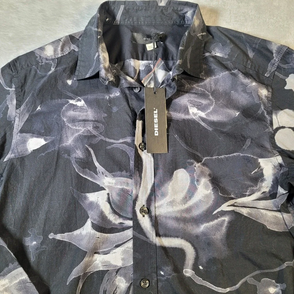 Diesel Shirt Mens Size Medium Black Floral Graphic Button-Down Abstract Design - Picture 2 of 15